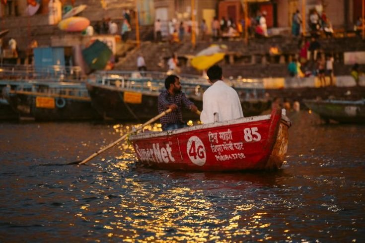 Varanasi Boat Ride: Discover the Soul of the Holy City- Kashi Dham Tours and Travels