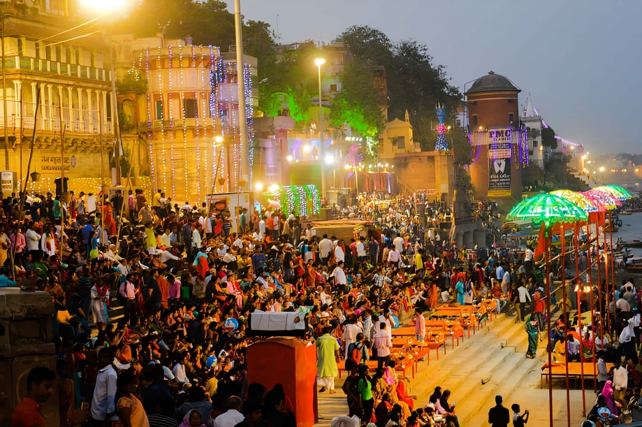 Best Time to Visit Varanasi for South Indians – Weather, Festivals & Crowd Guide