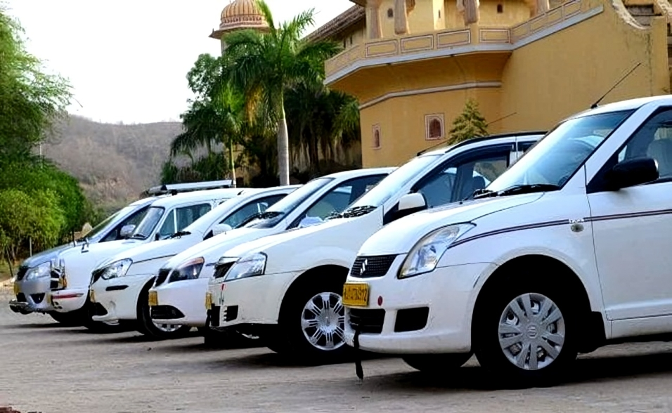 Cab Booking in Varanasi for Airport & Railway Transfers